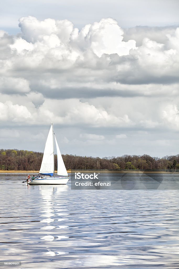 A vela Yacht - Foto stock royalty-free di Acqua