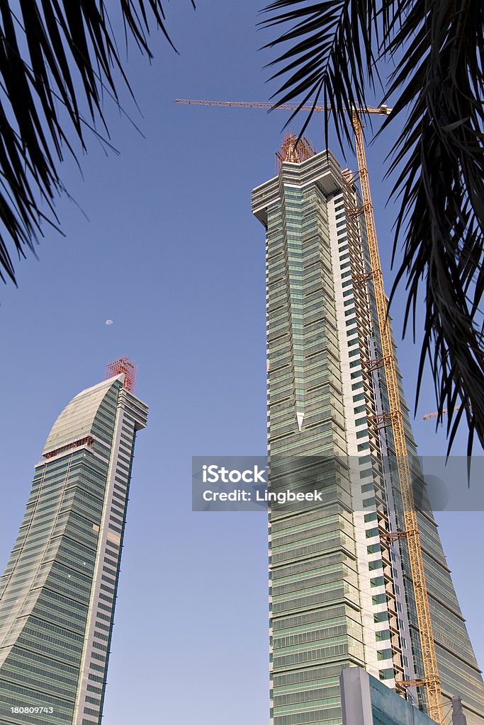 Здание финансовой гавани Бахрейна - Стоковые фото Архитектура роялти-фри