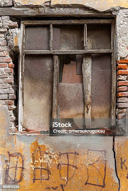 Brokenly Fenster Stockfoto und mehr Bilder von Alt - Alt, Altertümlich, Alterungsprozess