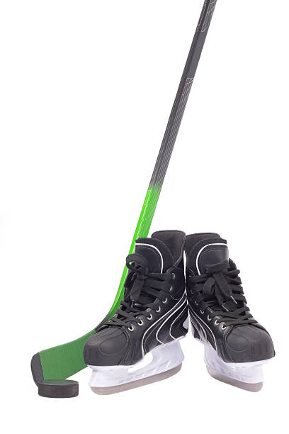 istock Hockey equipment 180810290