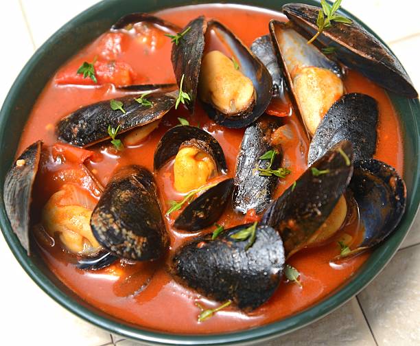 Mussels in tomato sauce