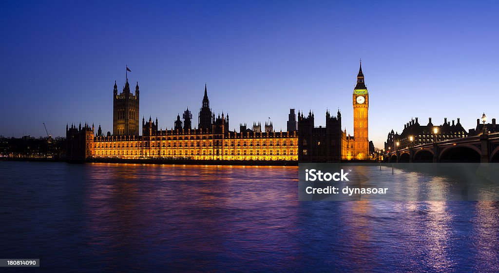 Биг Бен и здание парламента в ночное время, Лондон - Стоковые фото Англия роялти-фри