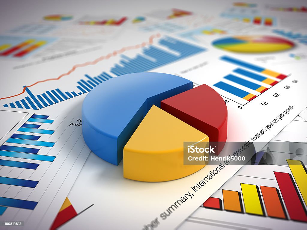 Pie-chart auf Papier Grafiken - Lizenzfrei Aktenmappe Stock-Foto