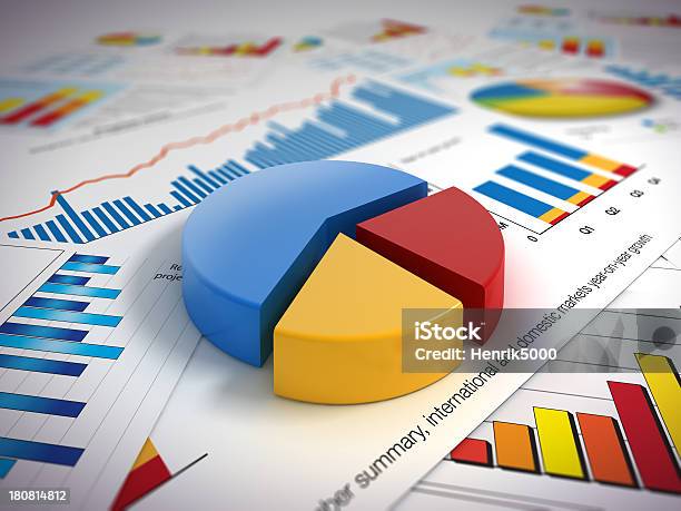 Grafico A Torta Su Carta Grafici - Fotografie stock e altre immagini di Portfolio - Portfolio, Affari, Grafico