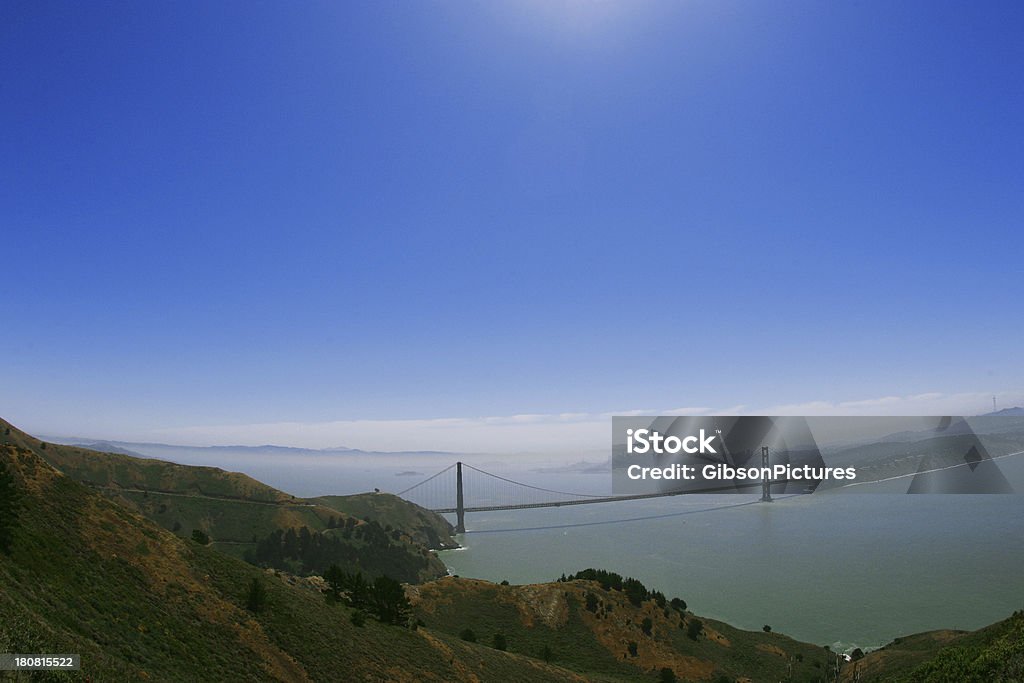 Golden Gate-Brücke an einem sonnigen Tag - Lizenzfrei Blau Stock-Foto