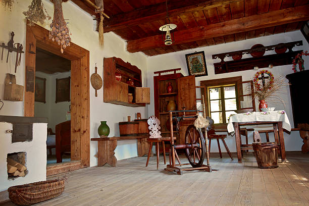 interior rumah pertanian tua rustic - simple wood room village potret stok, foto, & gambar bebas royalti