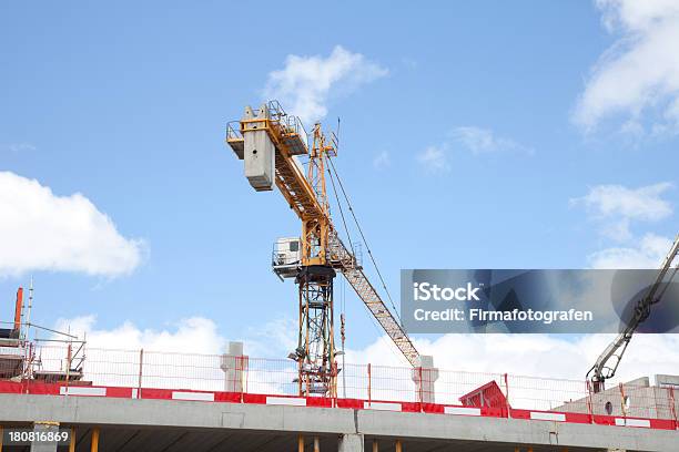 Local De Construção - Fotografias de stock e mais imagens de Andaime - Andaime, Ao Ar Livre, Arquitetura