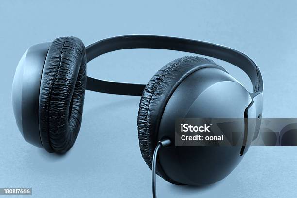 Kopfhörer Stockfoto und mehr Bilder von Audiogerät - Audiogerät, Audiozubehör, Ausrüstung und Geräte