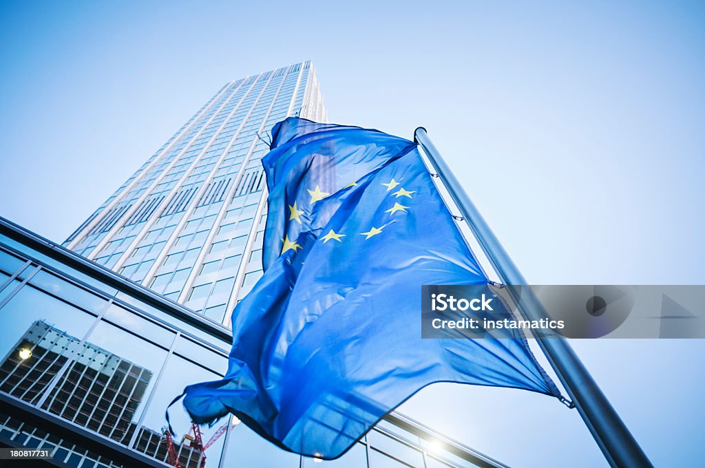 Bandera de la Comunidad Europea-Eurotower - Foto de stock de Die Europäische Zentralbank libre de derechos