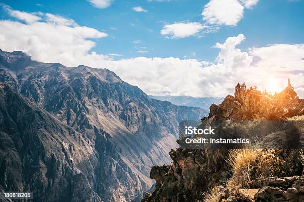 Colca Canyon In Peru Stockfoto und mehr Bilder von Colca-Schlucht - Colca-Schlucht, Tal, Aussichtspunkt