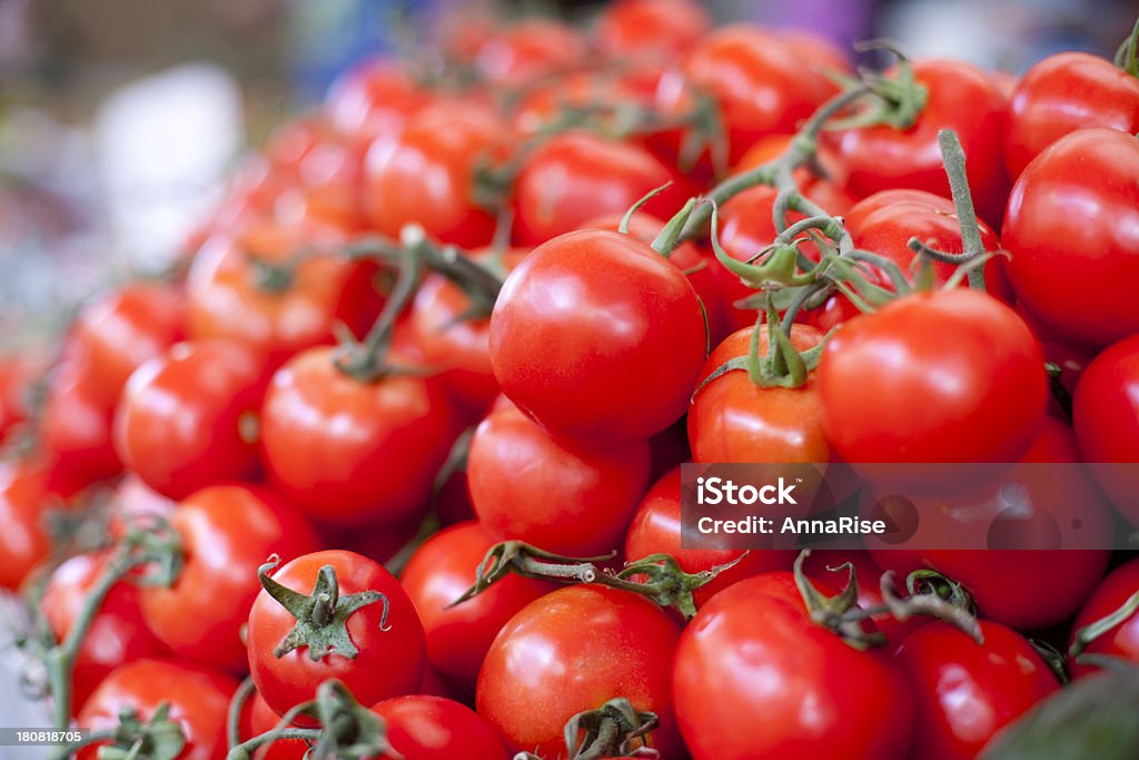 Свежие помидоры - Стоковые фото Без людей роялти-фри