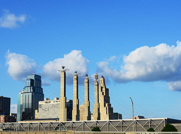 istock Kansas City Bartle Hall Towers Daytime 180818907