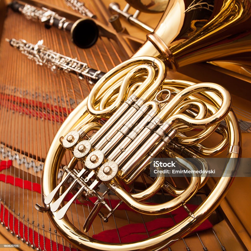 Instrumento de viento de madera y latón - Foto de stock de Instrumento musical libre de derechos