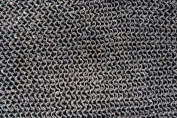 real chainmail textura primer plano - chainmail fotografías e imágenes de stock
