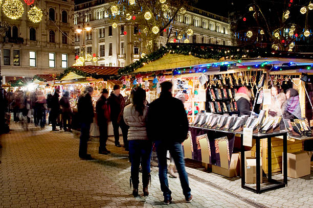 istock Openair Christmas Market in Budapest 180820926