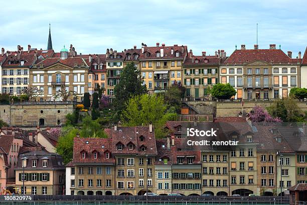 Gebäude Am Fluss Aare In Bern Stockfoto und mehr Bilder von Architektur - Architektur, Außenaufnahme von Gebäuden, Bauwerk