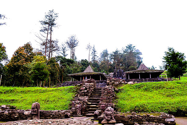 istock The ancient Hindu temple 180822306