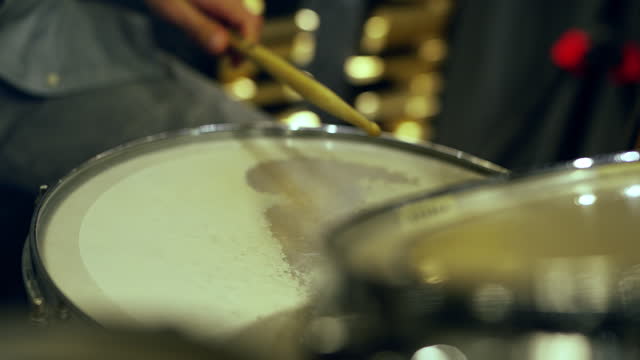 Stick control on a drum set