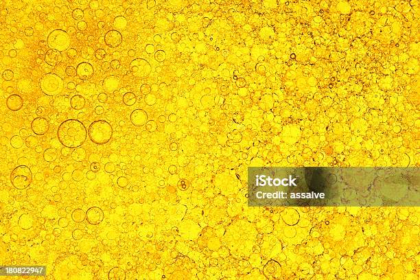 Óleo Água E Vinagre Fundo Abstrato - Fotografias de stock e mais imagens de Gota - Líquido - Gota - Líquido, Vinagre, Amarelo