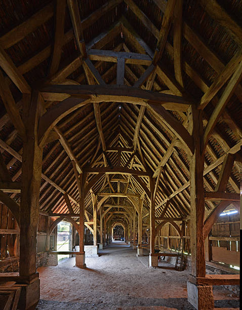 istock English Wooden Barn 180823620