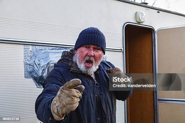 Photo libre de droit de Colère Old Gypsy banque d'images et plus d'images libres de droit de Adulte - Adulte, Agression, Barbe