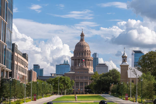 카피톨 텍사스 - texas state flag texas dome austin texas 뉴스 사진 이미지