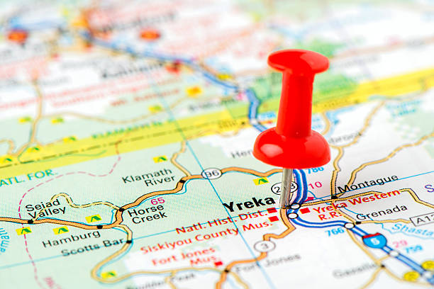istock US capital cities on map series: Yreka, California, CA 180829955