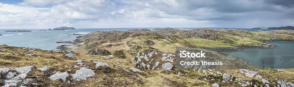 Îles Hébrides Coast Panorama - Photo de Bras de mer écossais libre de droits