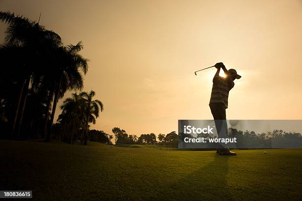 Пакет Услуг Golfer Swing — стоковые фотографии и другие картинки Golf Swing - Golf Swing, Teeing Off, Взрослый