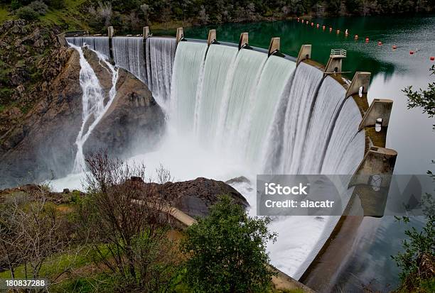 물을 댐 댐에 대한 스톡 사진 및 기타 이미지 - 댐, 물, 캘리포니아