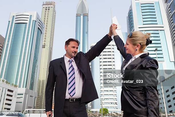 Sukces W Dubaju - zdjęcia stockowe i więcej obrazów Dubaj - Dubaj, Nieruchomość, Sprzedawać