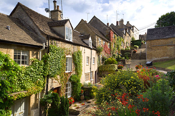 istock Picturesque Cotswolds - Tetbury 180839978