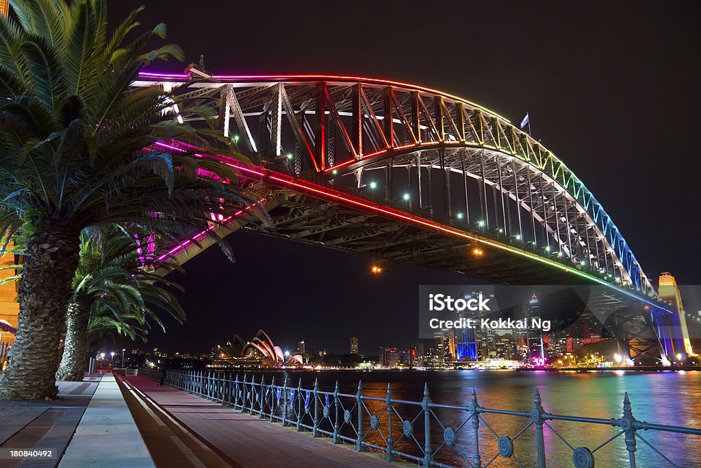 Vivid le pont Harbour Bridge de Sydney - Photo de Arc en ciel libre de droits