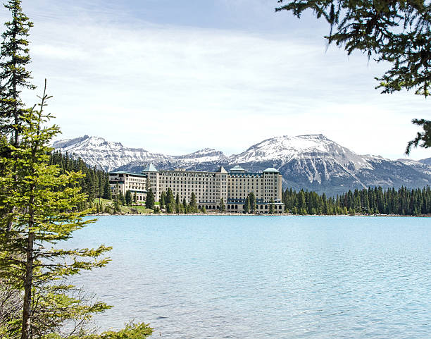 istock Chateau Lake Louise 180841058