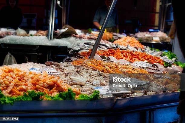 魚とエビの Fishmarket - 店頭のストックフォトや画像を多数ご用意 - 店頭, 魚, イタリア
