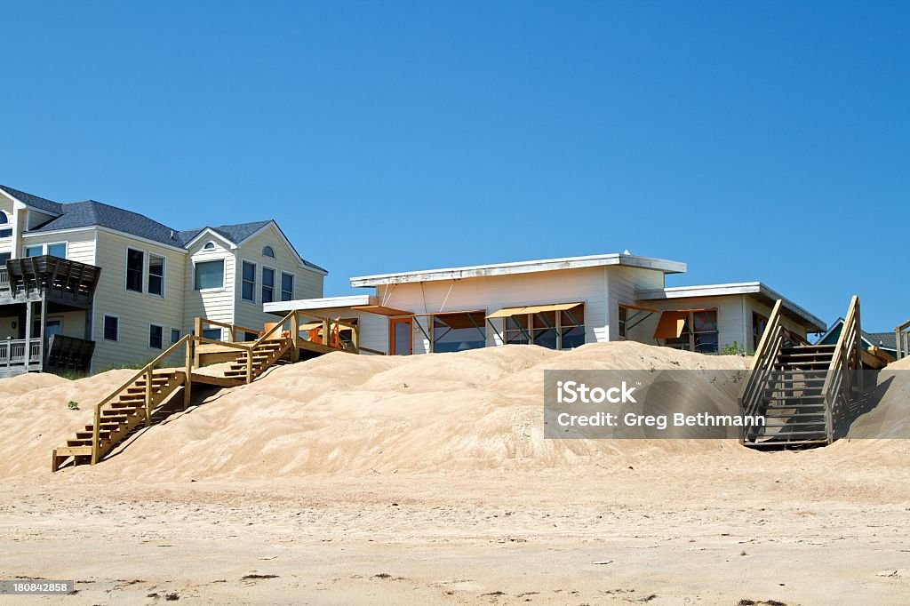 Cámara en la playa - Foto de stock de Arena libre de derechos