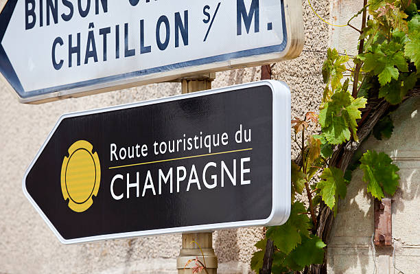 istock Champagne Tourist Route 180843612