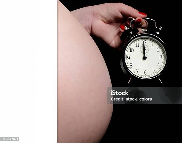 Embarazada De Estómago Foto de stock y más banco de imágenes de Abdomen - Abdomen, Abdomen humano, Adulto