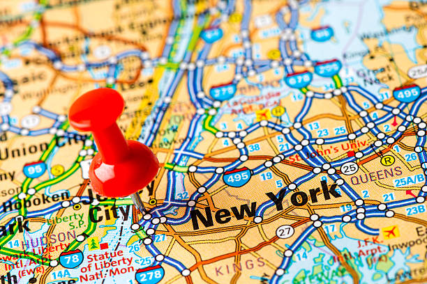 nós capitais internacionais no mapa série: new york, ny - capital cities imagens e fotografias de stock
