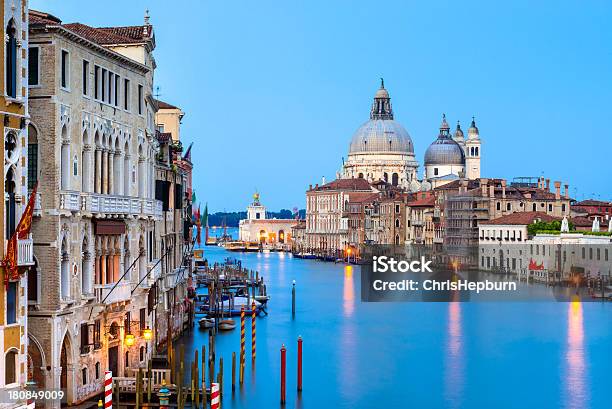 Santa Maria Della Salute Gran Canal De Venecia Italia Foto de stock y más banco de imágenes de Agua