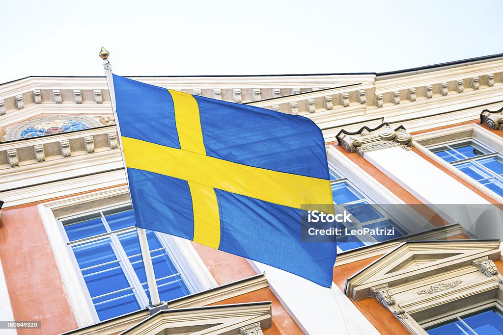 a Suécia bandeira nacional num Edifício Governamental - Royalty-free Acenar Foto de stock