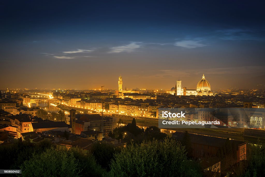 Piękne Florencji, w nocy, Włochy - Zbiór zdjęć royalty-free (Architektura)