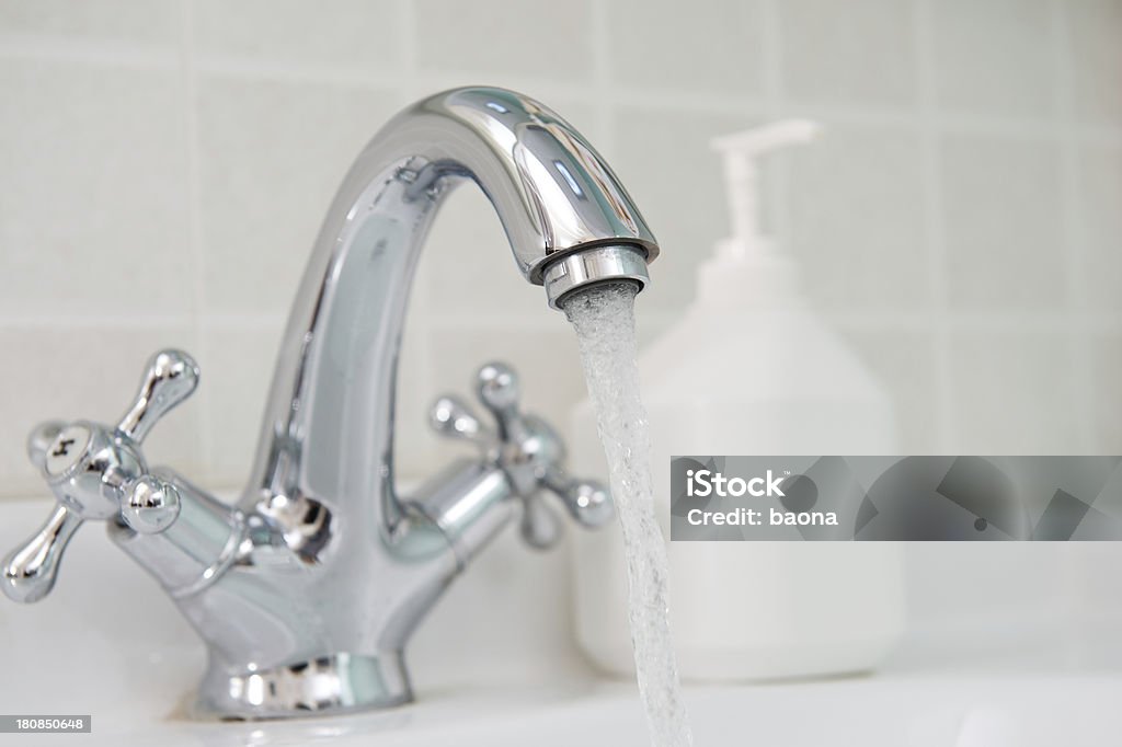 Acqua Tocca - Foto stock royalty-free di Acqua