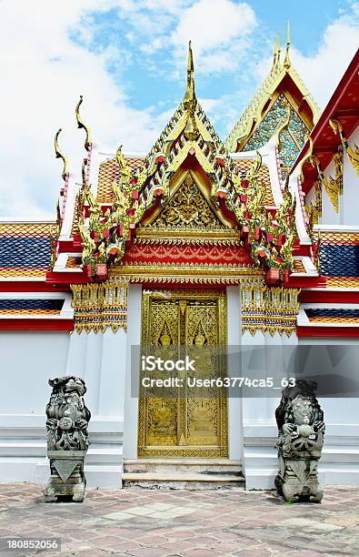 Templo Tailandês Porta Escultura - Fotografias de stock e mais imagens de Amor - Amor, Anjo, Antigo