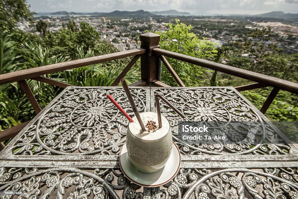 Caffè in montagna - Foto stock royalty-free di Albero