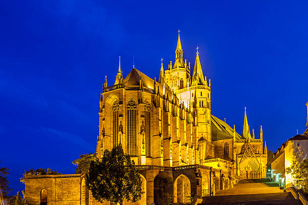 istock Erfurt Cathedral in the evening 180859159