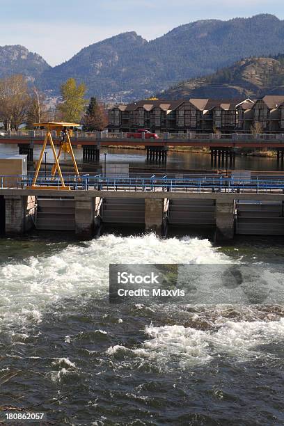 Okanagan Falls Überflutung Gate British Columbia Vertikal Stockfoto und mehr Bilder von Anhöhe