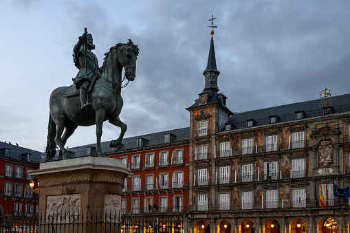 Plaza Mayor, a famous and bustling public square in the center of Madrid. It's always full of locals and visitors from all over the world. The municipal building in the background houses the Madrid Tourism Center.