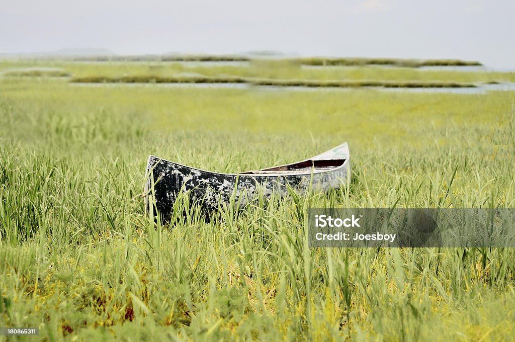 Intrecciato canoa - Foto stock royalty-free di Abbandonato