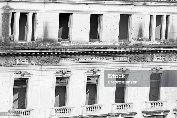 Casa In Città Vecchia Di Lavana Cuba Bianco E Nero Foto - Fotografie stock e altre immagini di Ambientazione esterna